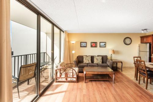 Deluxe 21st Floor Corner Condo with Diamond Head Views - image 2