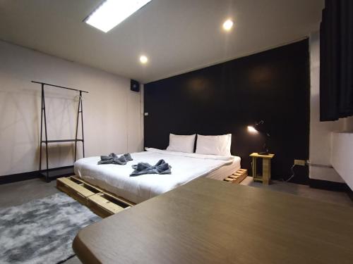 ห้องเตียงใหญ่ราคาประหยัด (Budget Double Room)