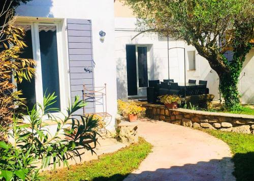 Mas La Farelle Gîte, Fitness & Salle de jeux gratuite & SPA en supplément