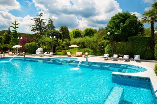 LA RESIDENCE & IDROKINESIS – Thermal Rehab - Tap to explore photos