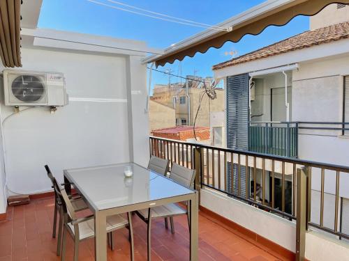 One-Bedroom Apartment image 4