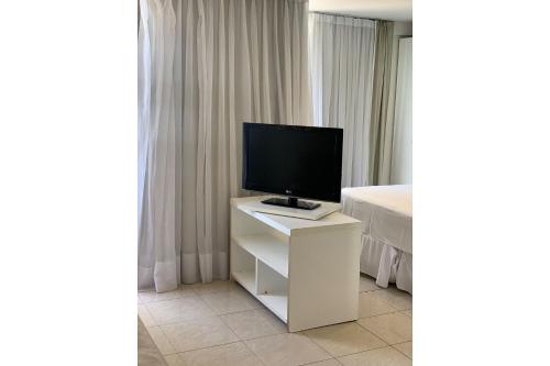 Apartamento em Areia Preta com vista para o mar