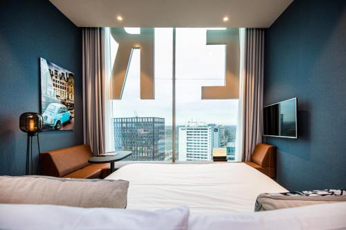 285428486 Van der Valk Hotel Amsterdam Zuidas -Rai