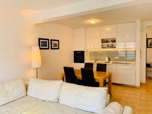 Kotor Muo Apartments C3 - image 8