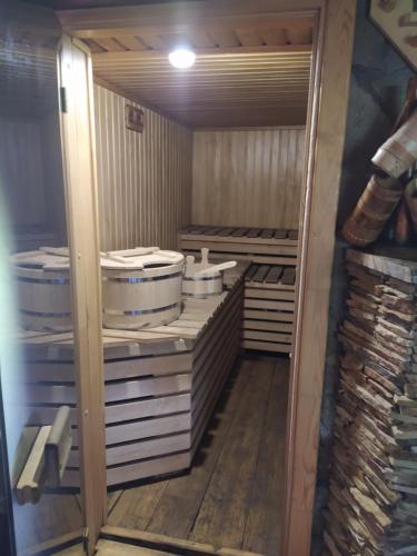 Sauna, Затишна садиба з озером біля лісу in Ivankiv