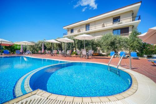 Swimming pool, Meni Studios in Thassos