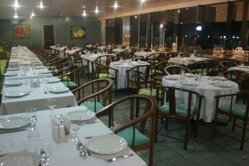 Hotel Canarius D'Gaibu - 레스토랑