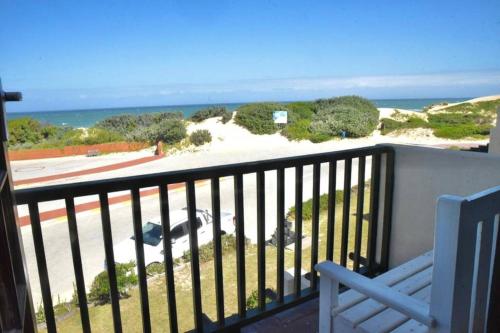 12 Settler Sands Beachfront cottage with sea view in Port Alfred