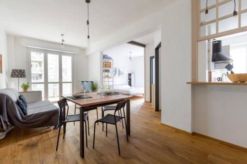 GuestHost - City Life & MiCo Cosy and Functional Apartment
