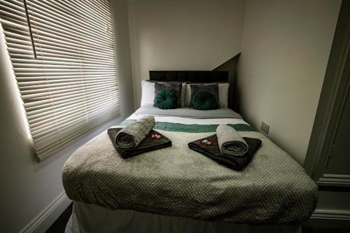 Roscoe House 4 Double Rooms Workstays UK
