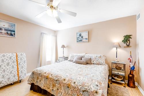 Beachside Villa - image 8