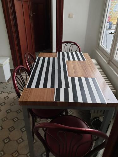 Near European District, 1-2 Bedroom Apartment., Brüssel (Foto 7)