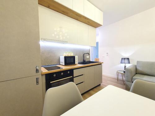 Miku Apartment-Amazing 1BD At Wilson Squear