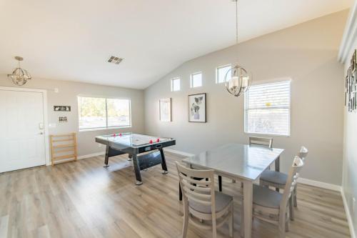 Gorgeous Las Vegas home with RV parking thumb 3