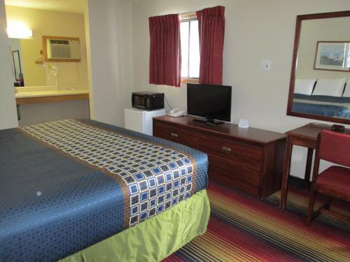 Travelodge by Wyndham Spirit Lake/Okoboji