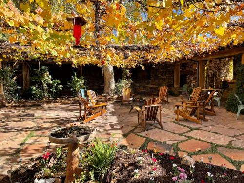 285487235 El Portal Sedona Hotel