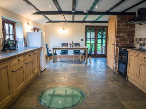 Brambles Cottage Malvern - image 6