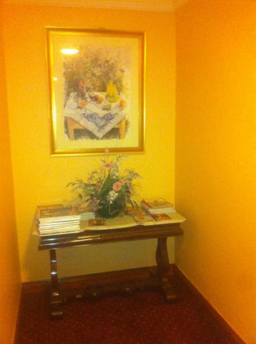 Fitzgeralds Hotel - image 5
