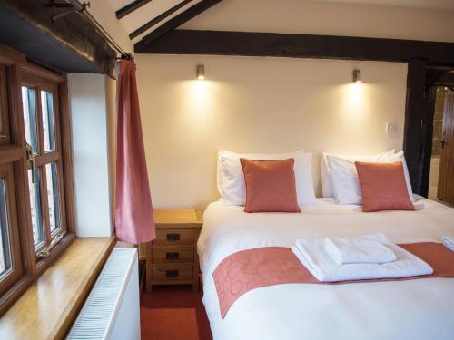 Yew Tree Cottage Malvern - image 10