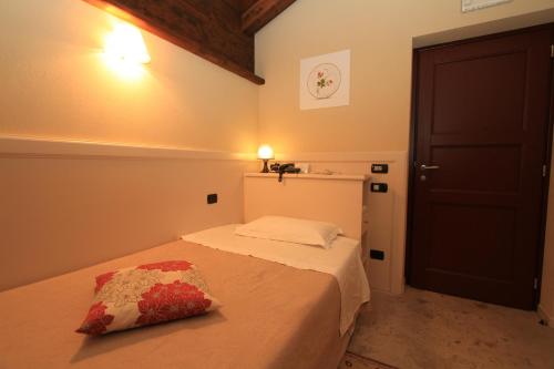1 twin bed