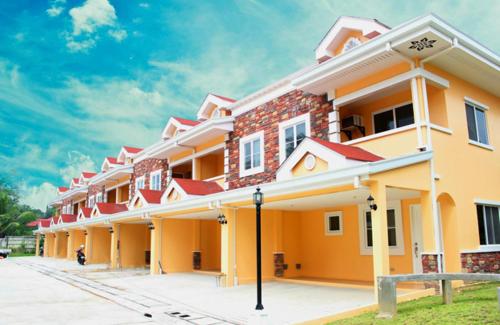 Fully Furnished Townhouse in Cebu City , Guadalupe
