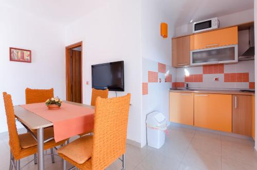 Apartments Helena - image 2