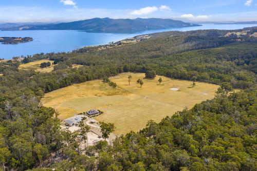 Manfield Country Bruny Island