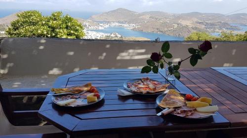 TRADITIONAL STUDIO Chora Patmos