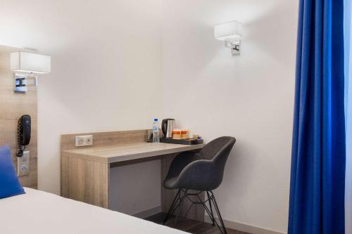 Hotel Le Circuit Le Mans – Le Mans, AR