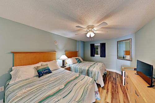 Paradise Resort Condo - Oceanfront Pool & Balcony condo - image 2