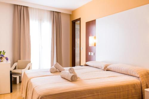 Hostal Ciutadella - image 14