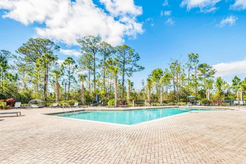 Near Disney - Stunning 3BR - Pool and Hot Tub! - main image