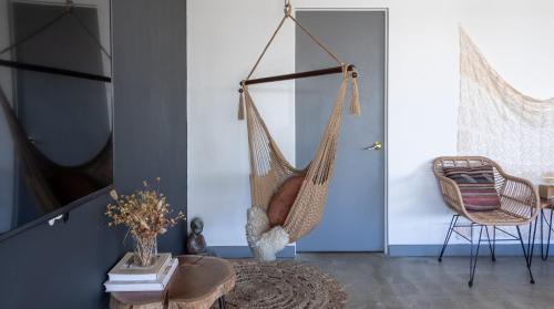 Plum Guide - Mojave Haus - image 3