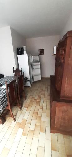Apartment image 8