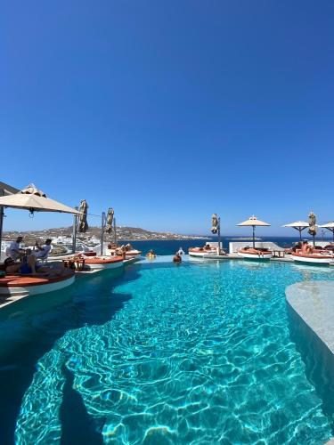 Buitenkant, Absolute Mykonos Suites & More in Mykonos