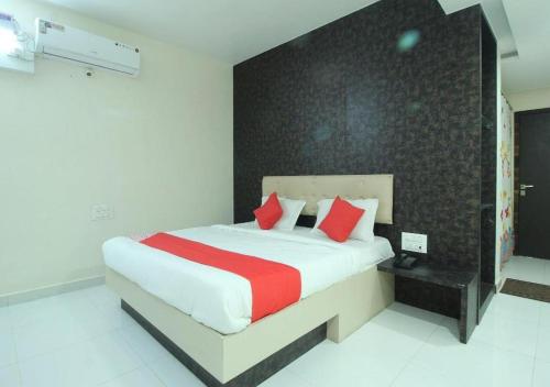 OYO 38770 Hotel Regal Residency in Gulbarga
