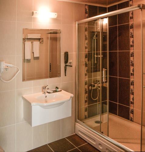 NEVA HOTEL - image 11