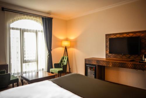 NEVA HOTEL - main image