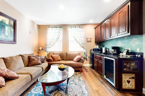 Murphys Big Bear Lodge Getaway Suite - main image