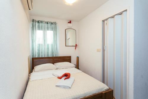 1 double bed