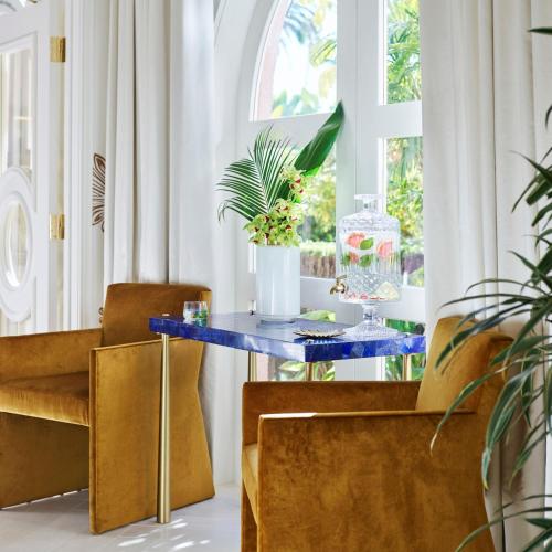 285607783 The Beverly Hills Hotel - Dorchester Collection
