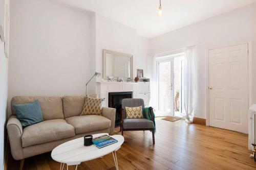 Stunning Flat-leafy Area Of London-9 Mins Central, Catford, London