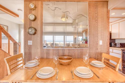 Breakers Beach House #8 - image 3