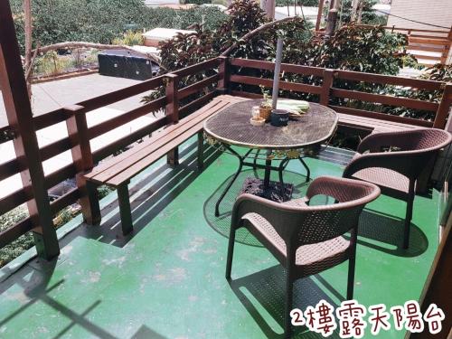 Balcony/terrace, 出汗Chu Han C&C B&B Homestay near Bian Shi Shi Jia Flat Dumpling