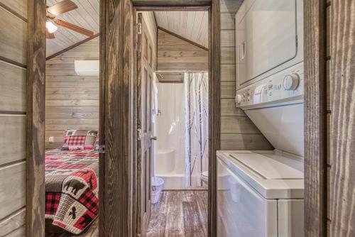 Bunk House cabin - image 4