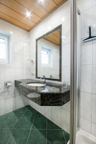 Comfort Double Room with Balcony (2 Adults + 1 Child)