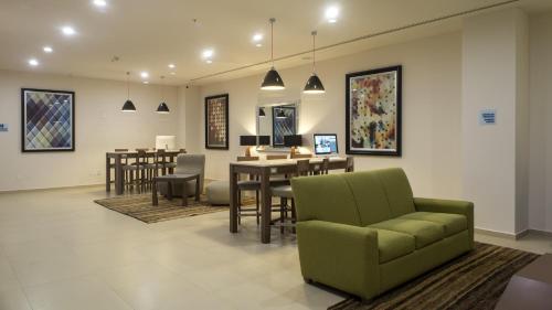 設施, 智選假日酒店-墨西哥托雷奧-洲際酒店集團旗下 (Holiday Inn Express Mexico - Toreo By IHG) in 諾凱潘