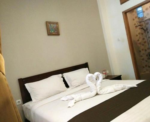 be you luxury aparthotel la culotte 72 boulevard de clichy paris france fr 75018 town lodge gabor