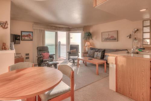 Dock of the Bay 305 - image 2