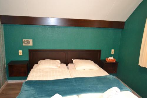 Hotel Plaza - image 7